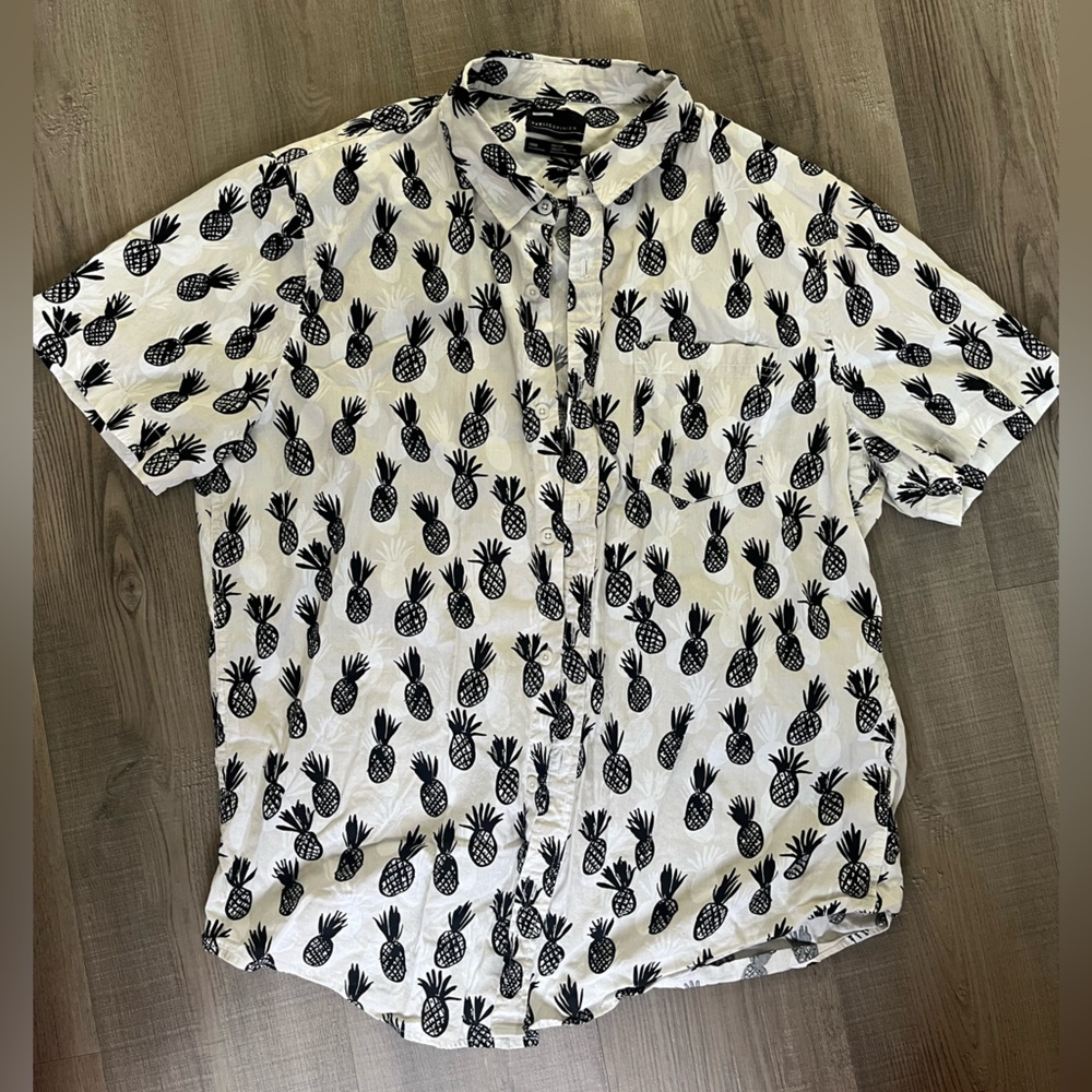 Public Opinion Cotton Short Sleeve Pineapple Printed Button Down, Large